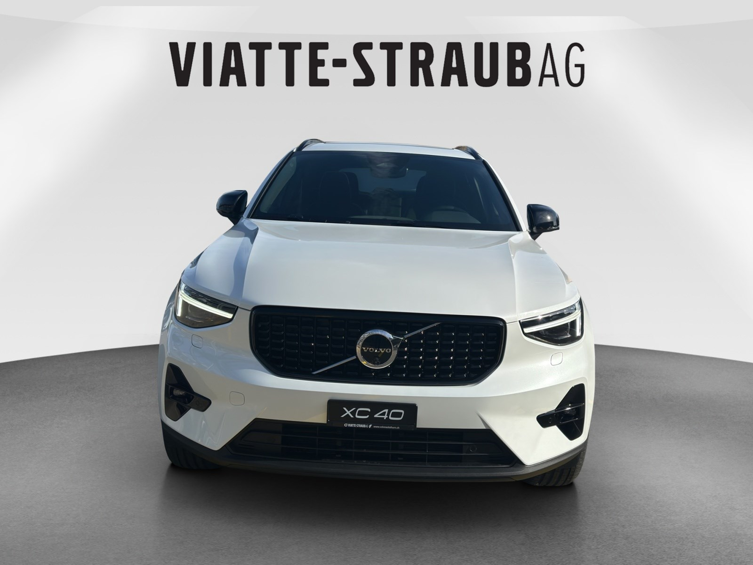 VOLVO XC40 2.0 B4 MH Ultra Dark