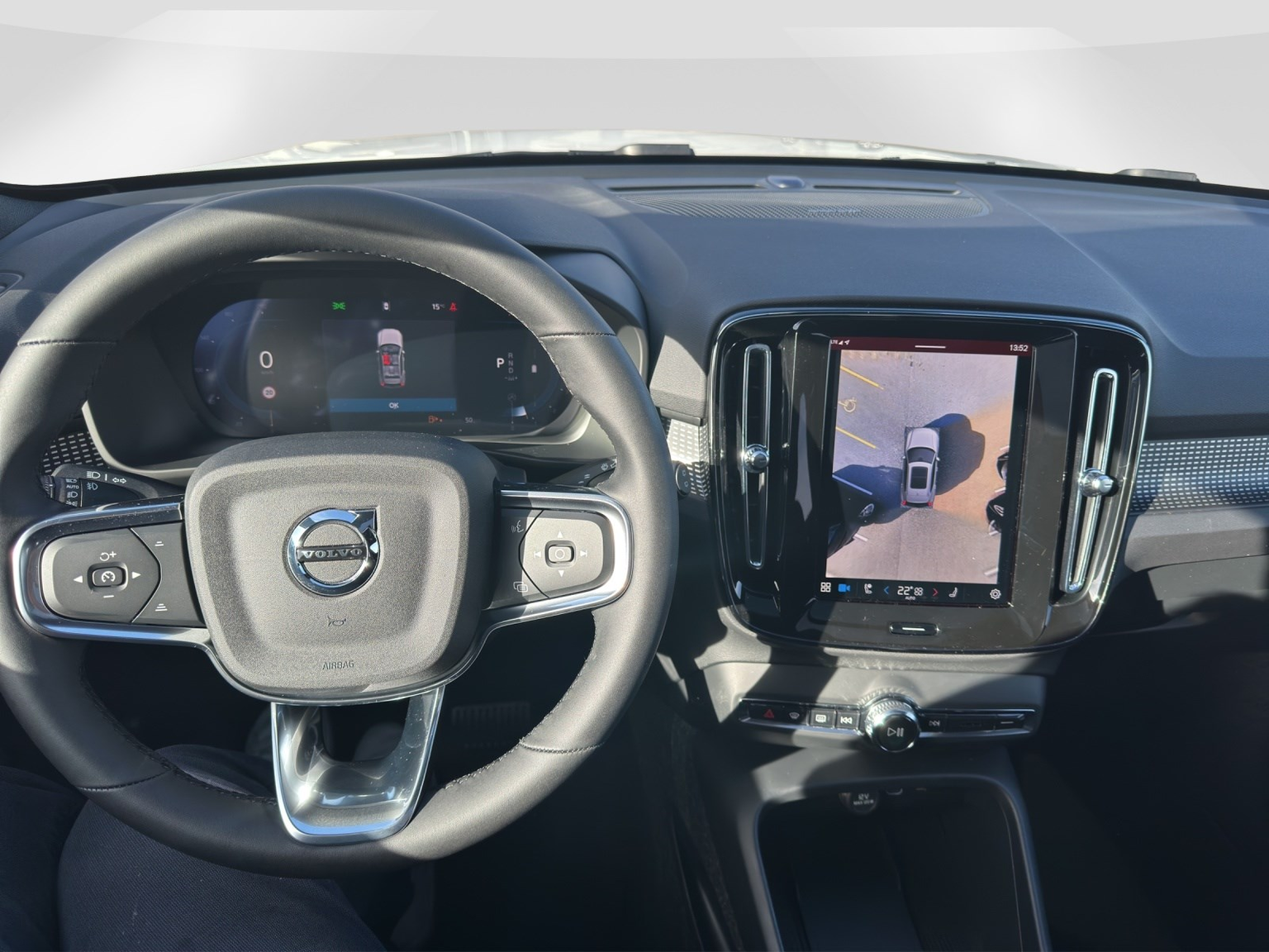VOLVO XC40 2.0 B4 MH Ultra Dark