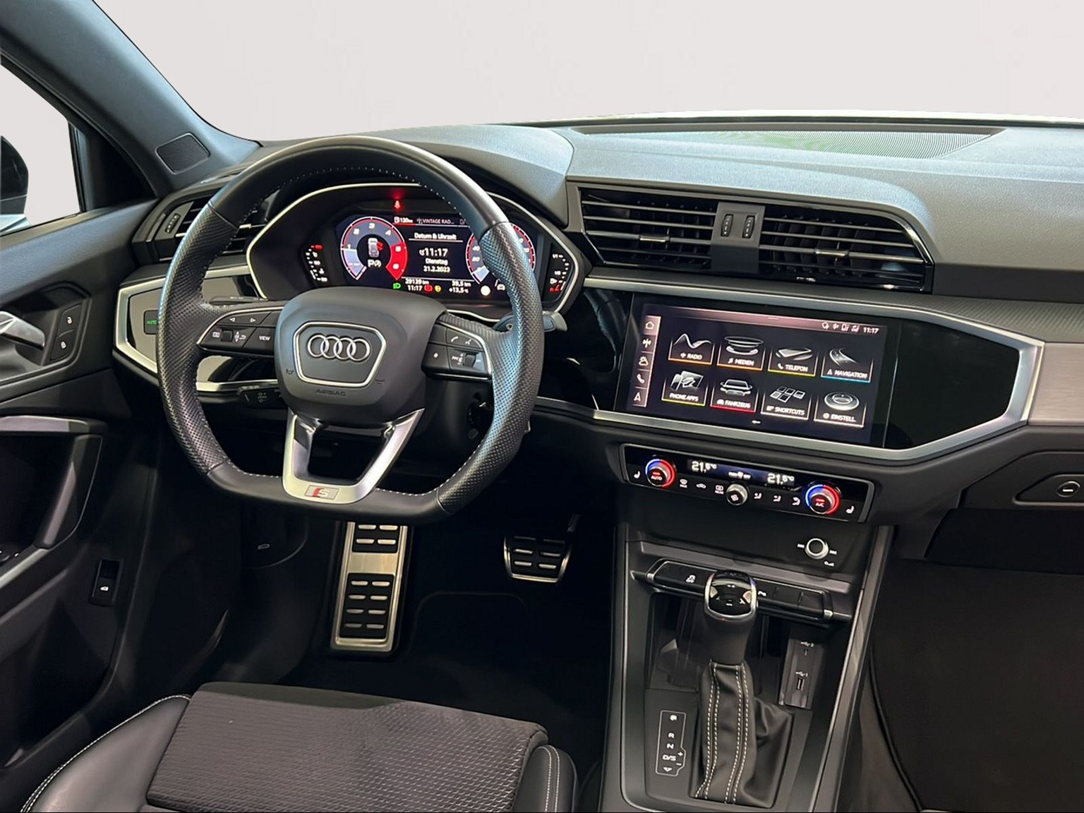 AUDI AUDI Q3 S line quattro S-tronic 2.0TDI 190PS
