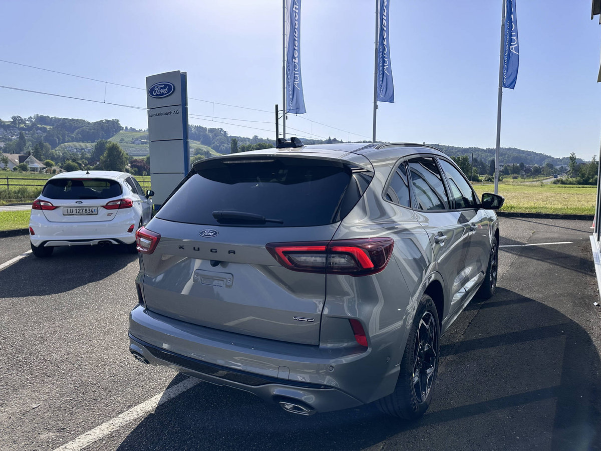 FORD Kuga 2.5 Hybrid ST-Line X 4x4