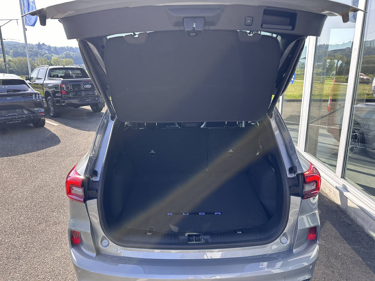 FORD Kuga 2.5 Hybrid ST-Line X 4x4