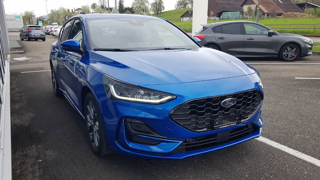 FORD Focus 1.0i EcoB Hybrid 155 ST-Line