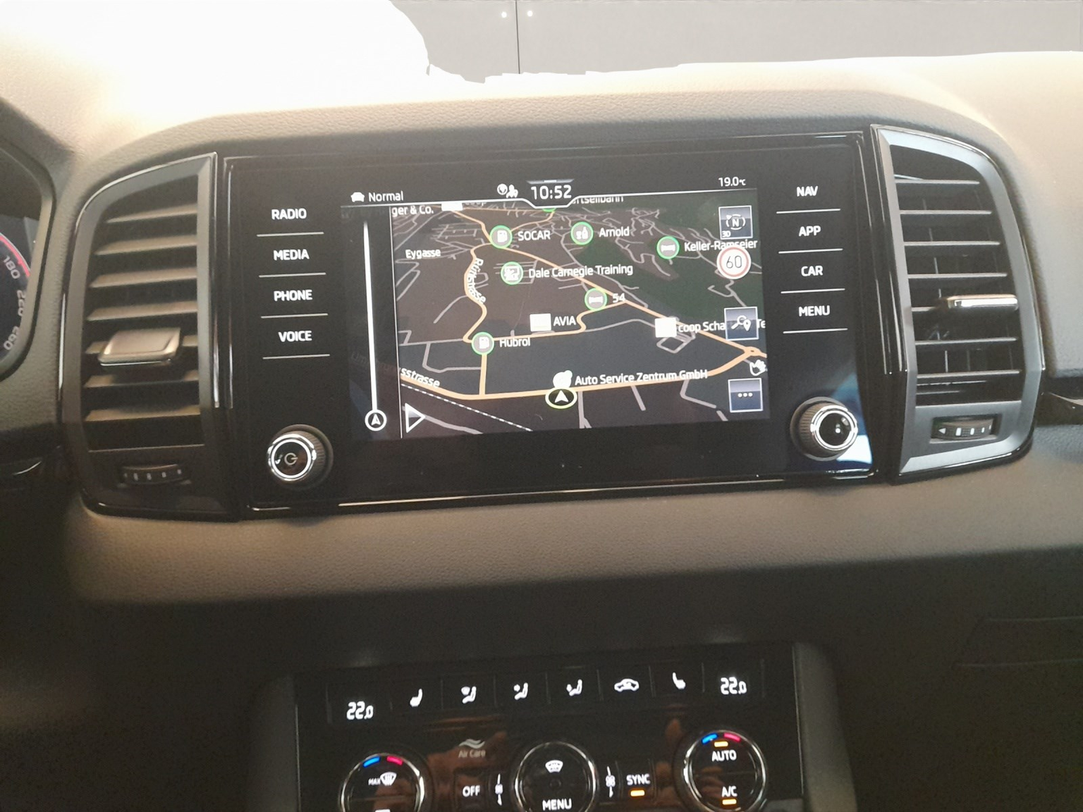 SKODA Karoq 2.0 TSI SportLine DSG 4x4