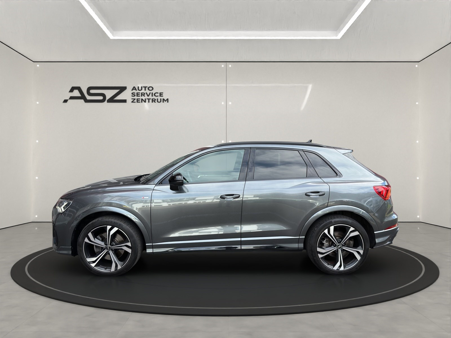 AUDI Q3 2.0 45 TFSI S line quat. S-Tr.