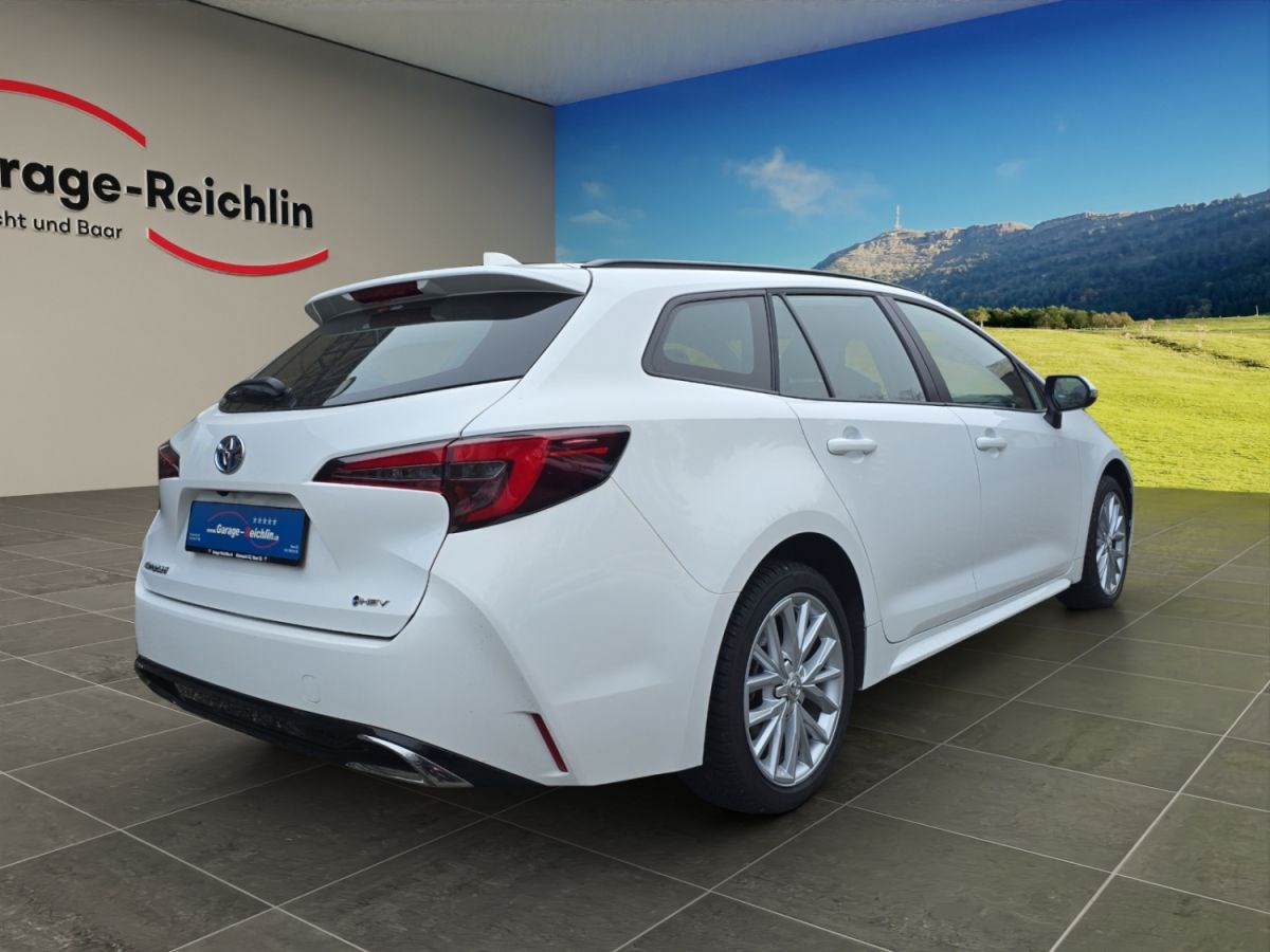 TOYOTA Corolla Touring Sports 1.8 HSD Comfort