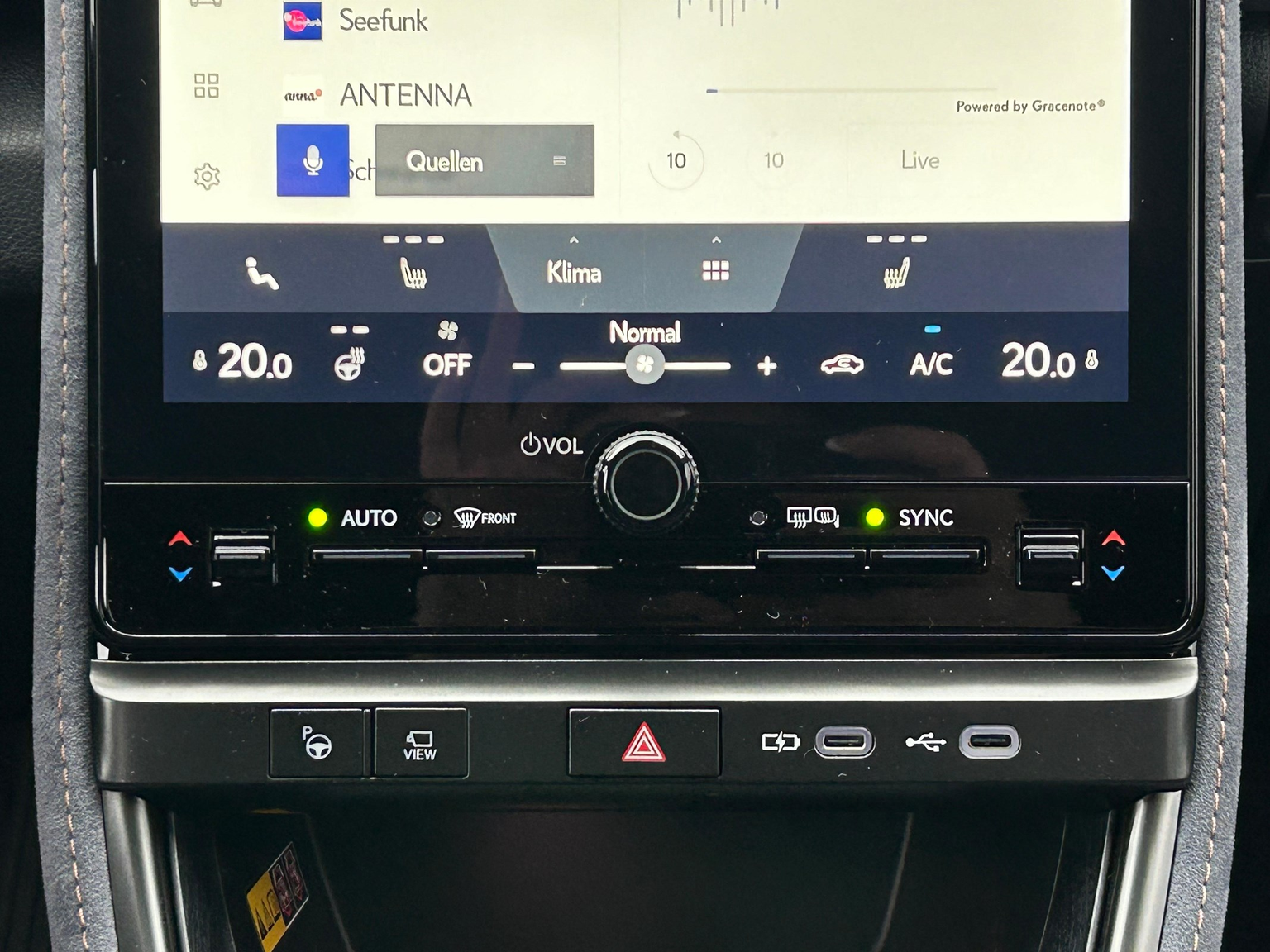 LEXUS LBX 1.5 Hybrid Cool AWD