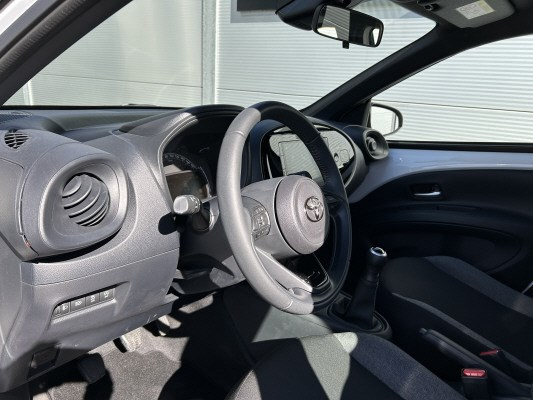 TOYOTA Aygo X 1.0 VVT-i Cmf Cmf