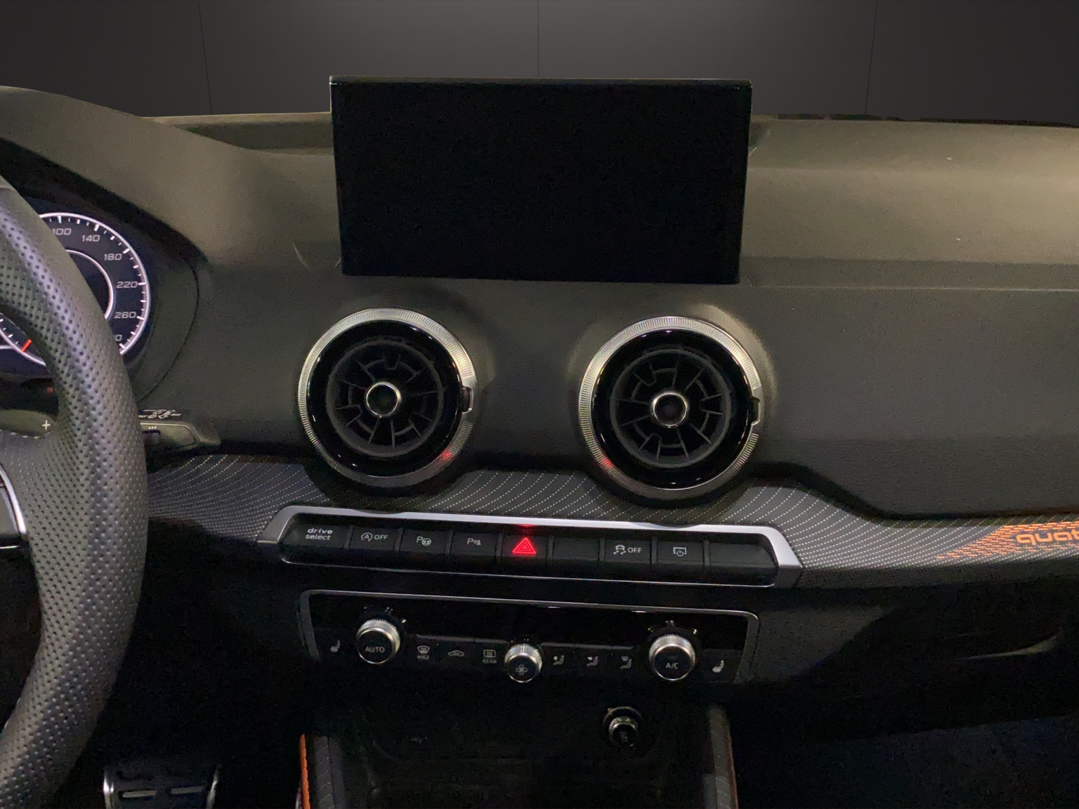 AUDI SQ2