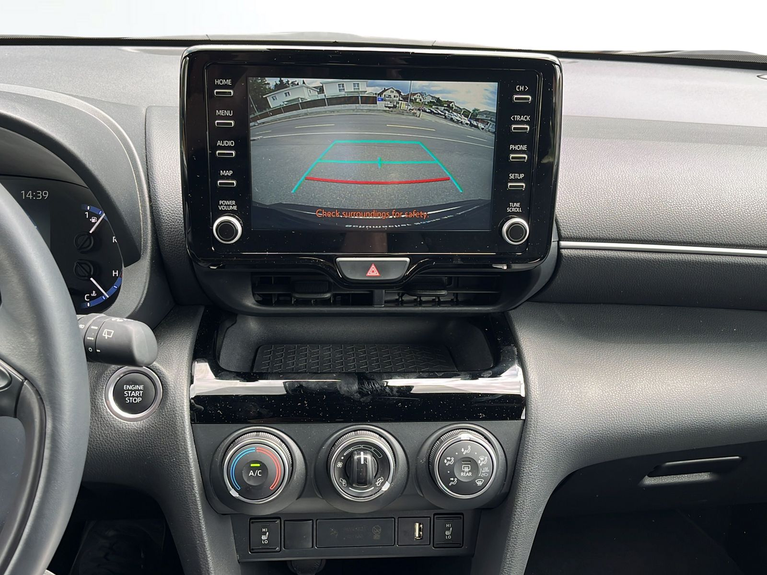 TOYOTA Yaris Cross 1.5 Trend