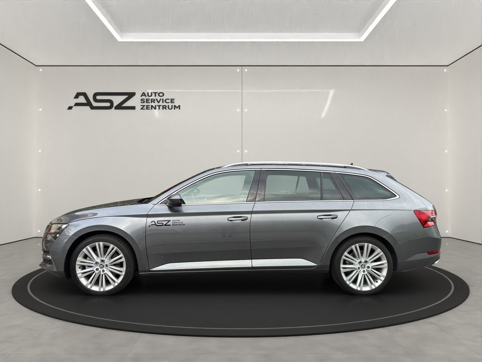 SKODA Superb Combi 2.0 TSI 280 L & K 4x4 DSG