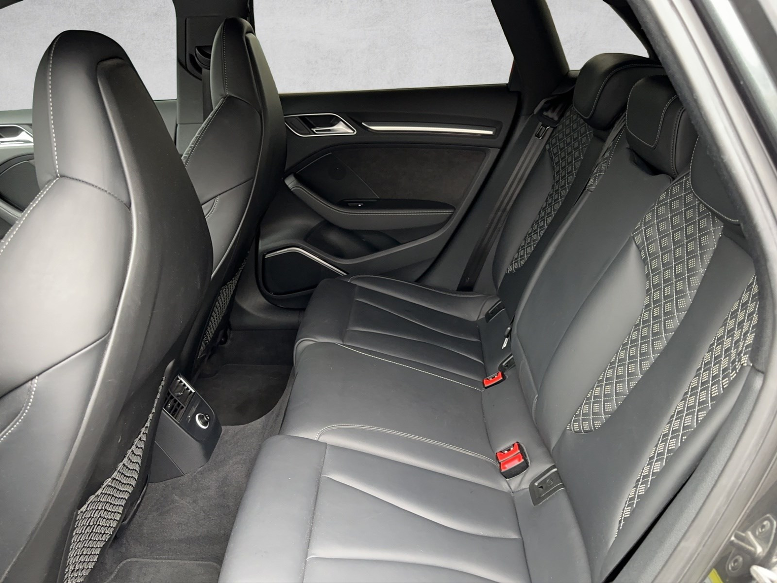 AUDI RS3 Sportback 2.5 TSI quattro