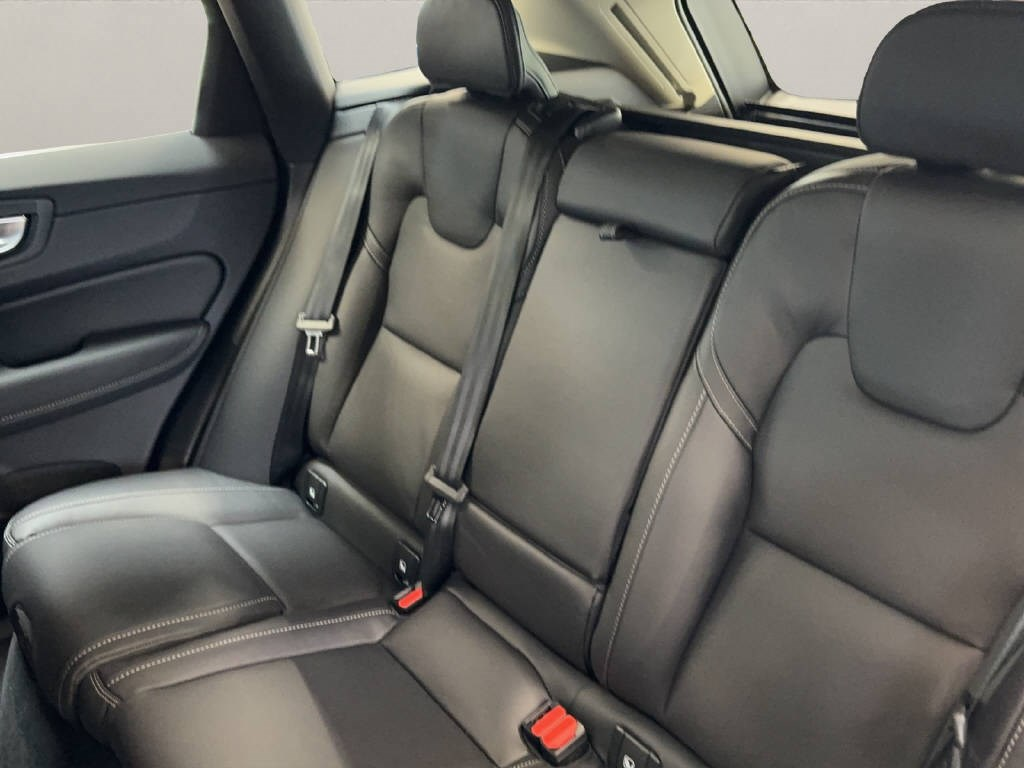 VOLVO XC60 2.0 T8 TE Ultra Bright eA
