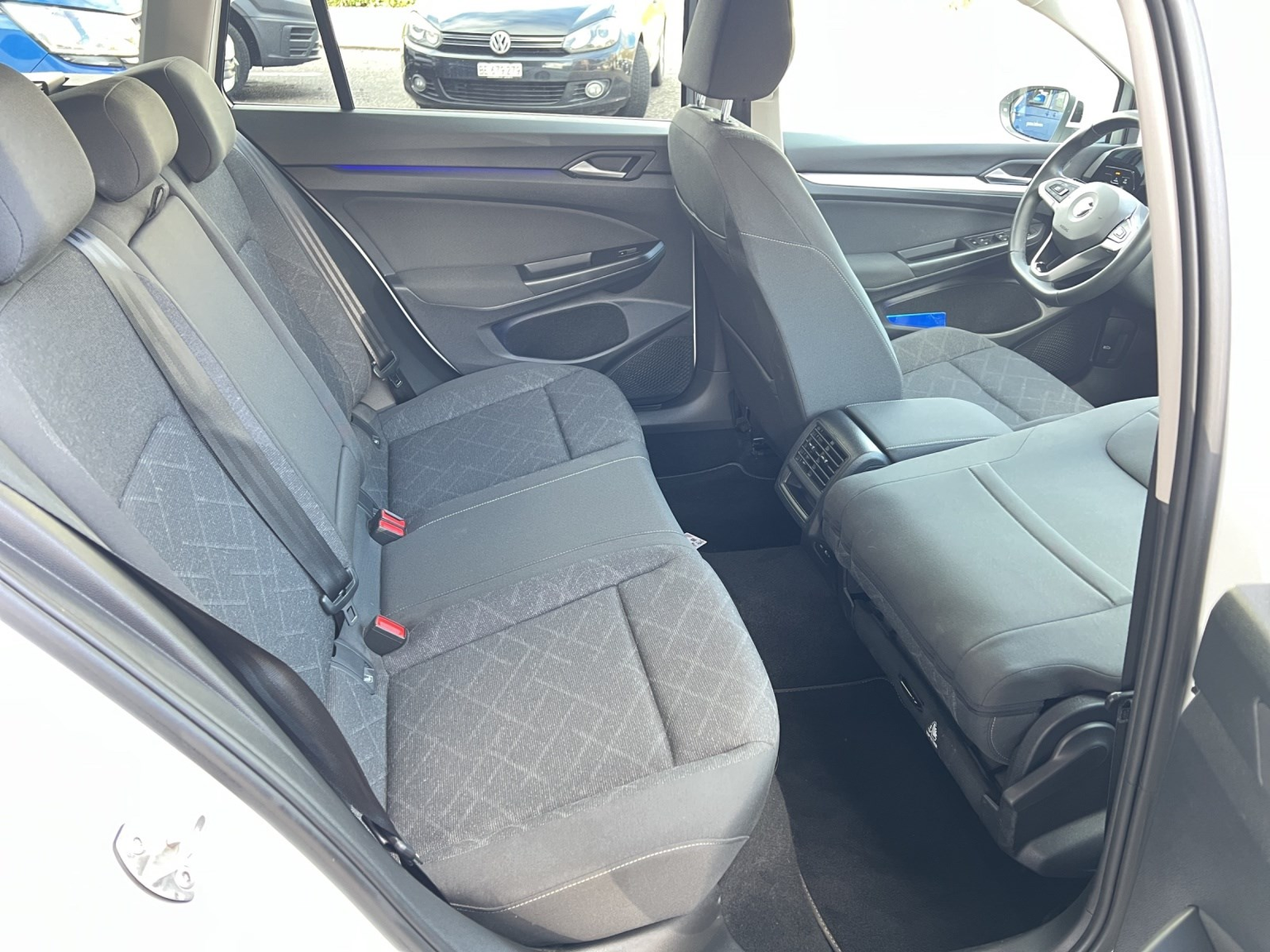 VW Golf Variant 2.0 TDI Life DSG 4Motion