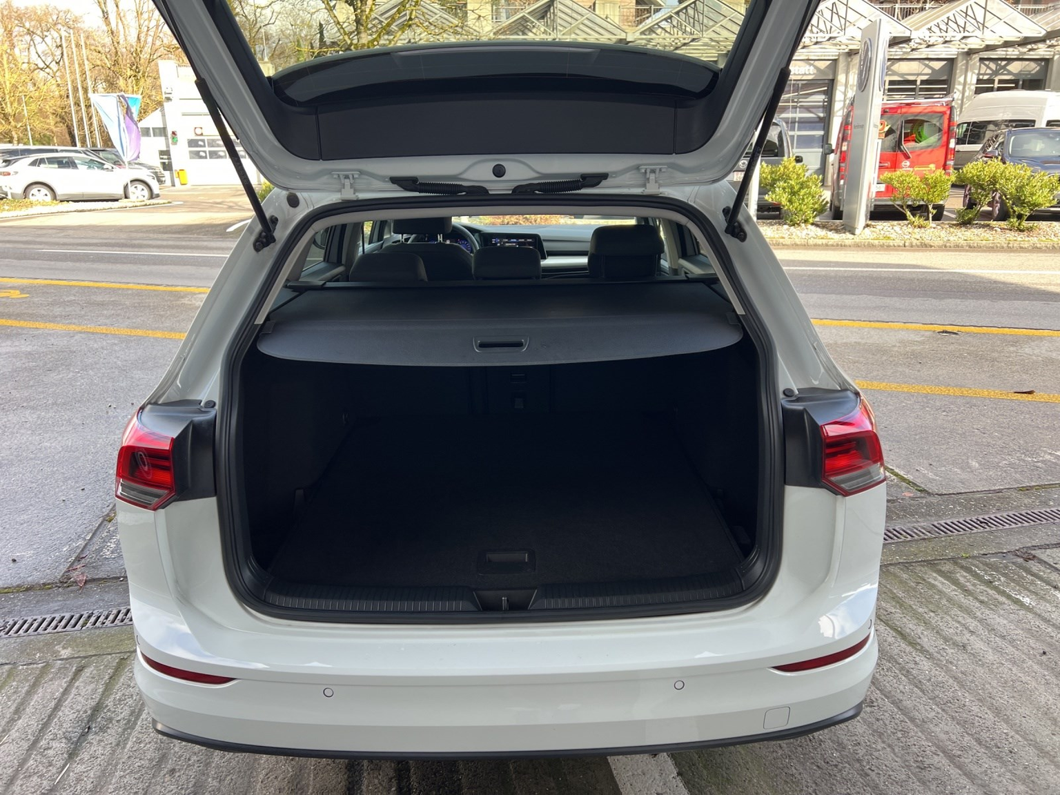 VW Golf Variant 2.0 TDI Life DSG 4Motion