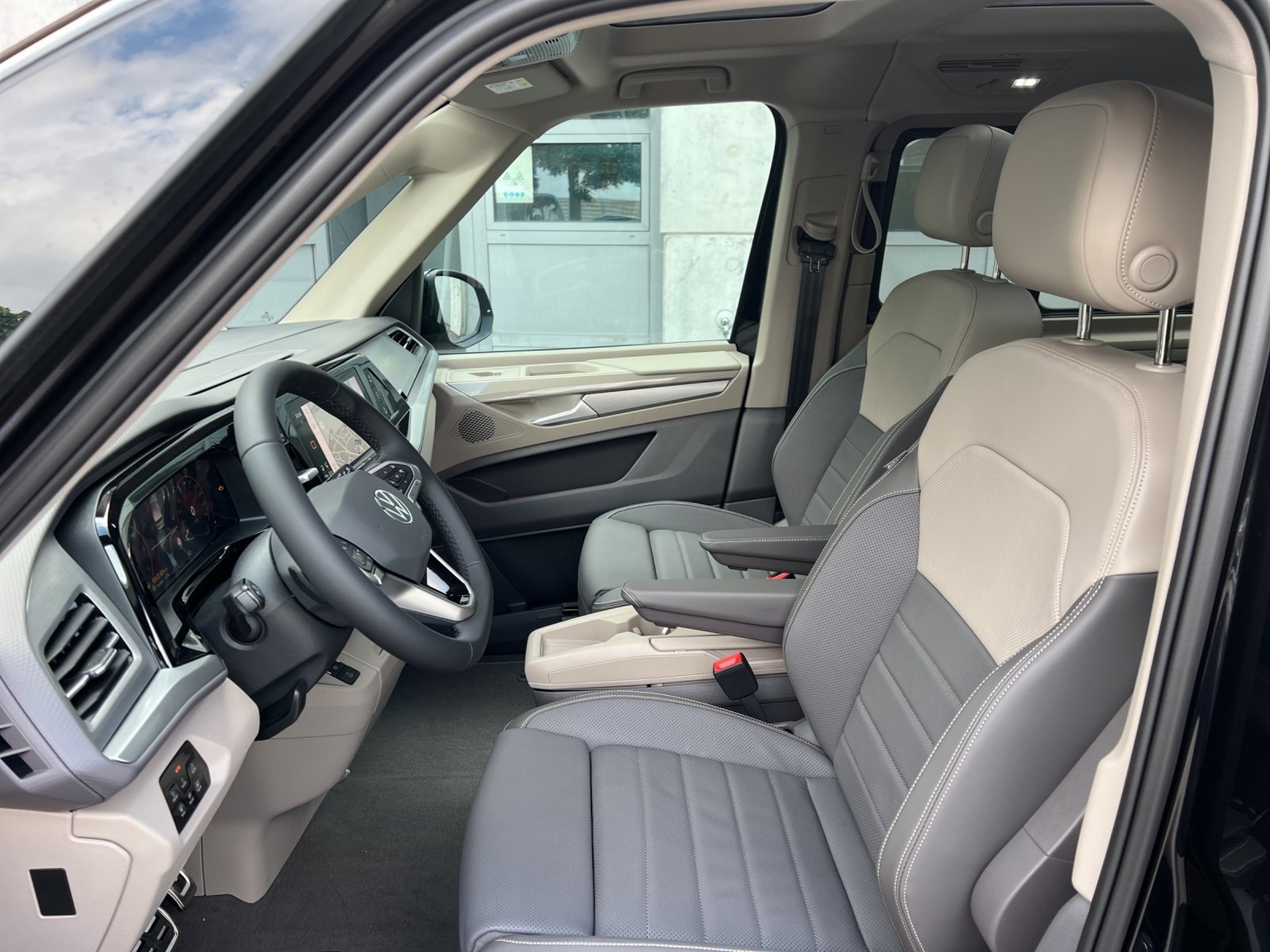 VW MULTIVAN Multivan 2.0 TDI Style Liberty DSG Lang