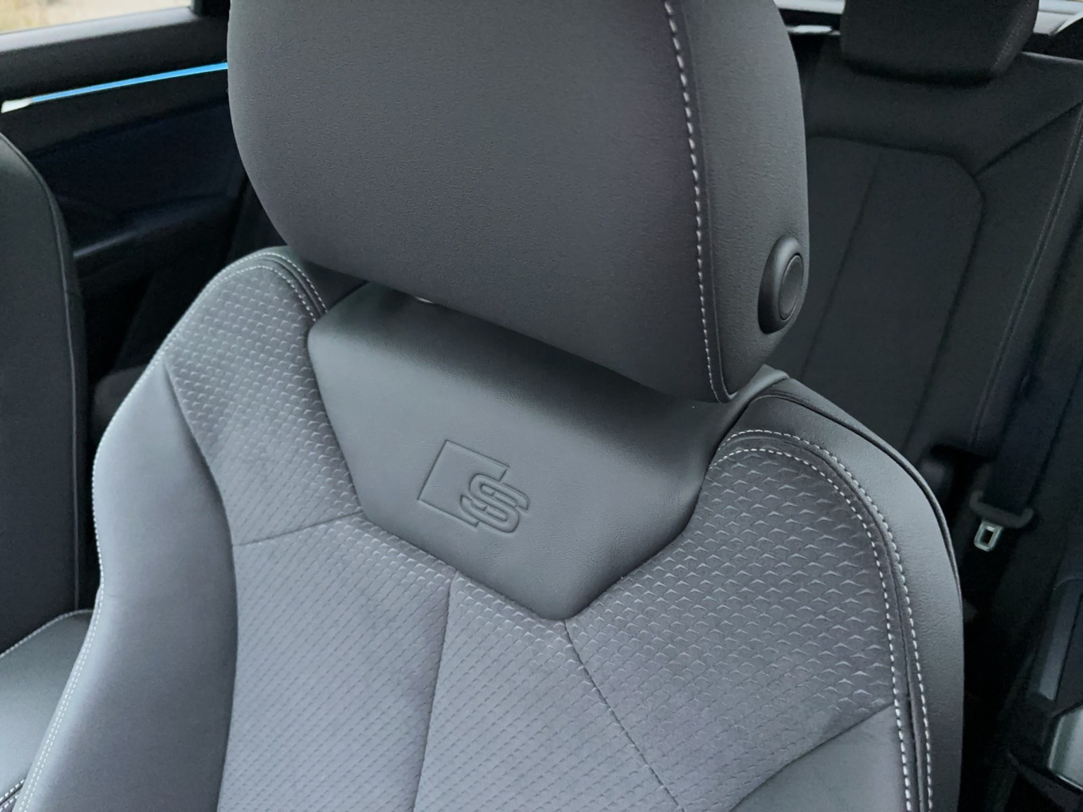 AUDI Q3 35 TFSI S line Attraction S-tronic