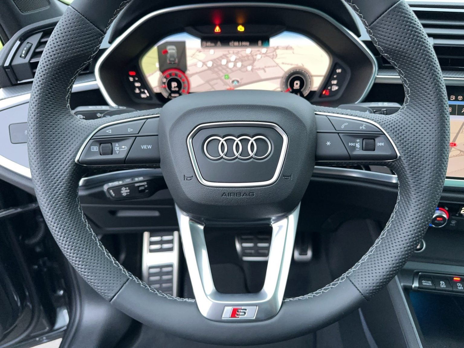 AUDI Q3 35 TFSI S line Attraction S-tronic
