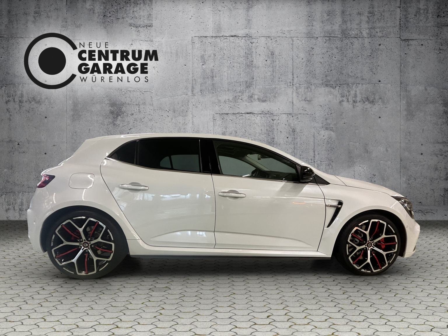 RENAULT Mégane Trophy 300 EDC