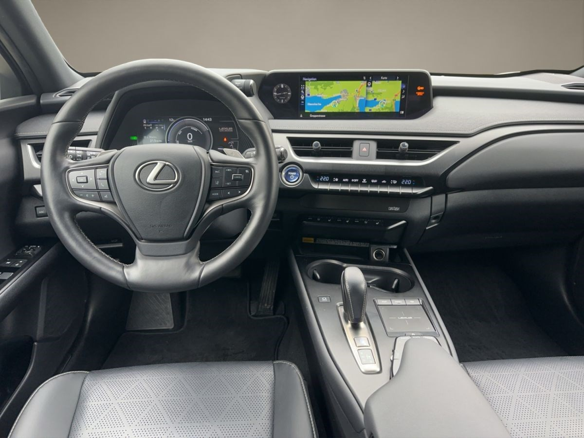 LEXUS UX 300e excellence elektrisch 54,3 kWh