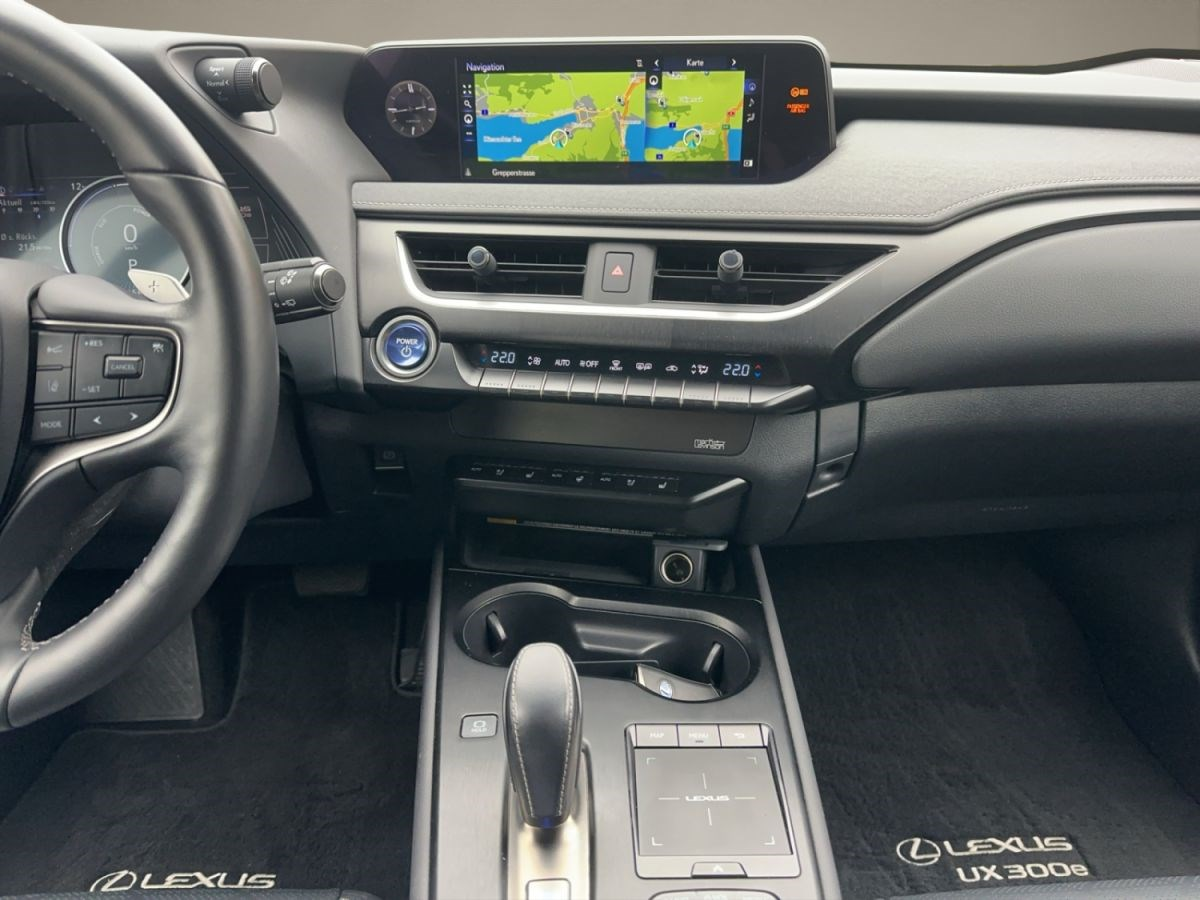 LEXUS UX 300e excellence elektrisch 54,3 kWh