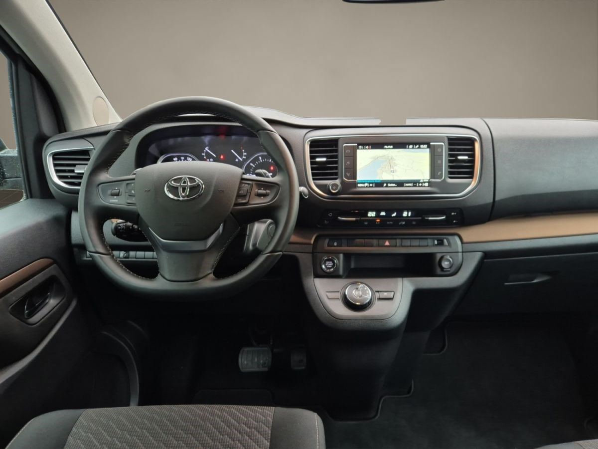 Toyota Proace Crosscamp 2.0 / Automat