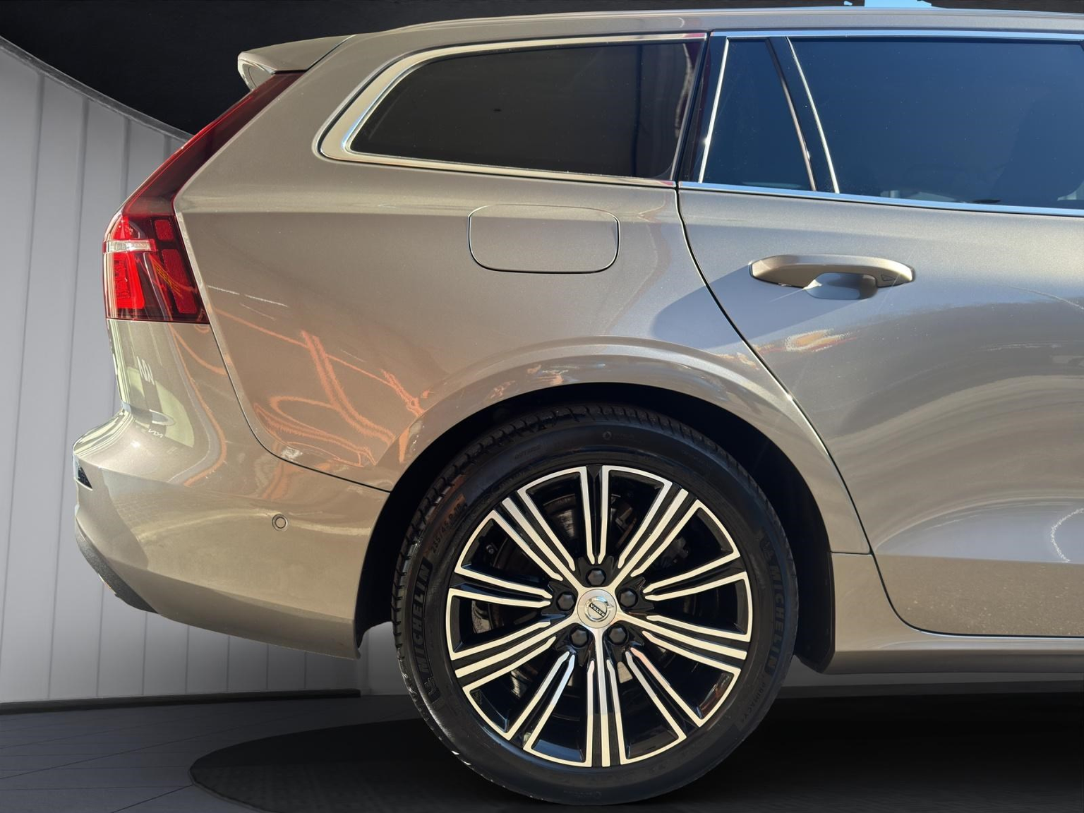 VOLVO V60 2.0 T6 TE R-Design eAWD