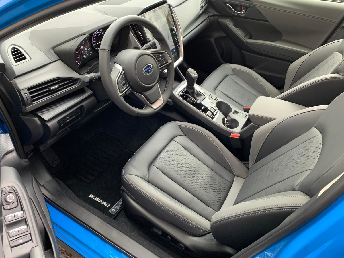 SUBARU Crosstrek 2.0i e-Boxer Swiss Plus