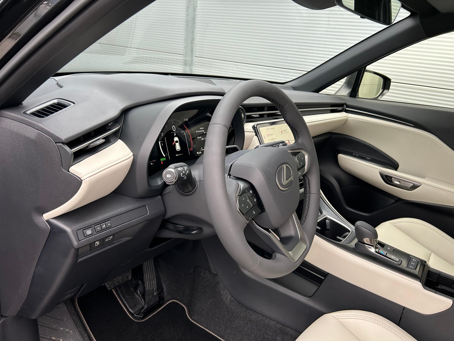 LEXUS LBX 1.5 Hybrid Elegant AWD