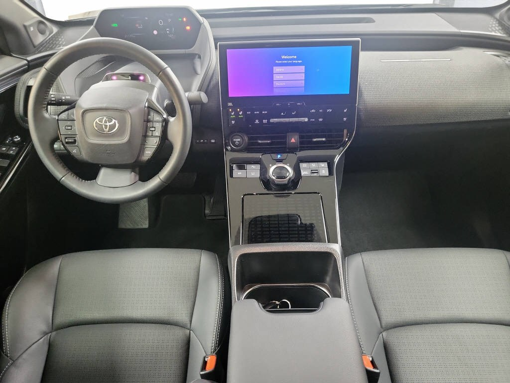 TOYOTA bZ4X Premium 11kW OBC   AWD