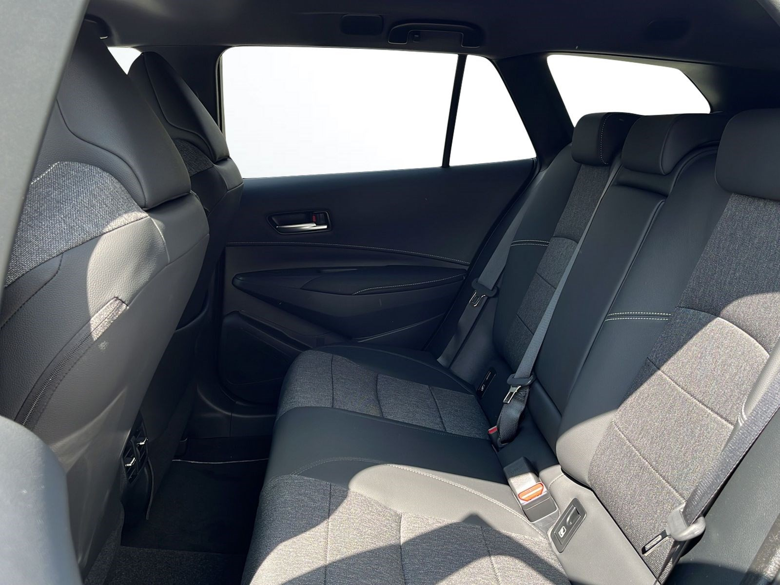TOYOTA Corolla Touring Sports 2.0 HSD Trend e-CVT