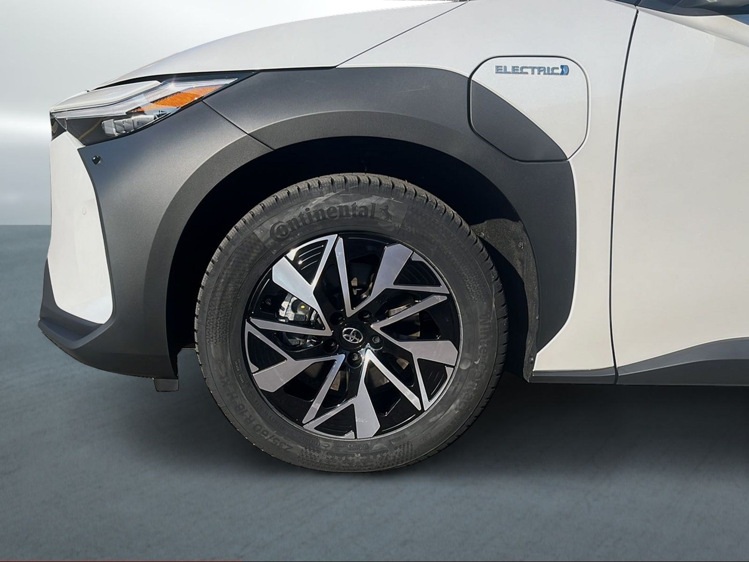 TOYOTA bZ4X Style 71,4 kWh 4WD