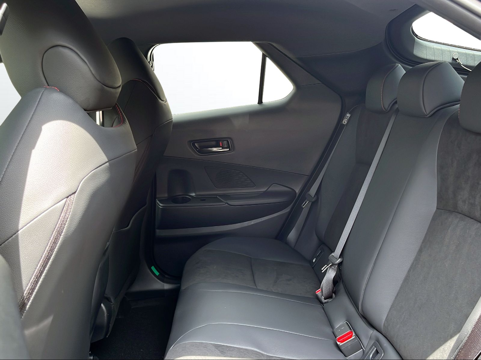 TOYOTA C-HR 2.0 PHEV CVT GR Sport