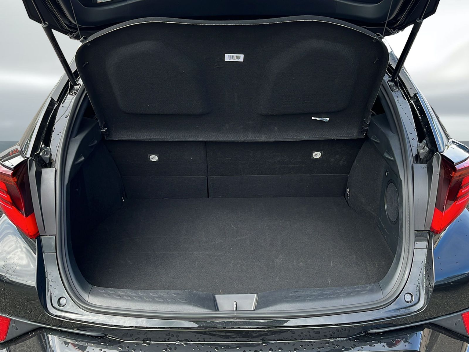 TOYOTA C-HR 2.0 HSD CVT Move