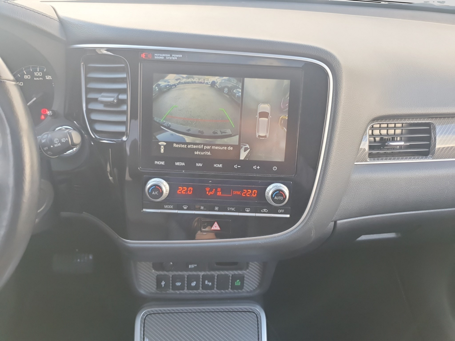 MITSUBISHI Outlander 2.4 PHEV Diamond 54 kms autonomie