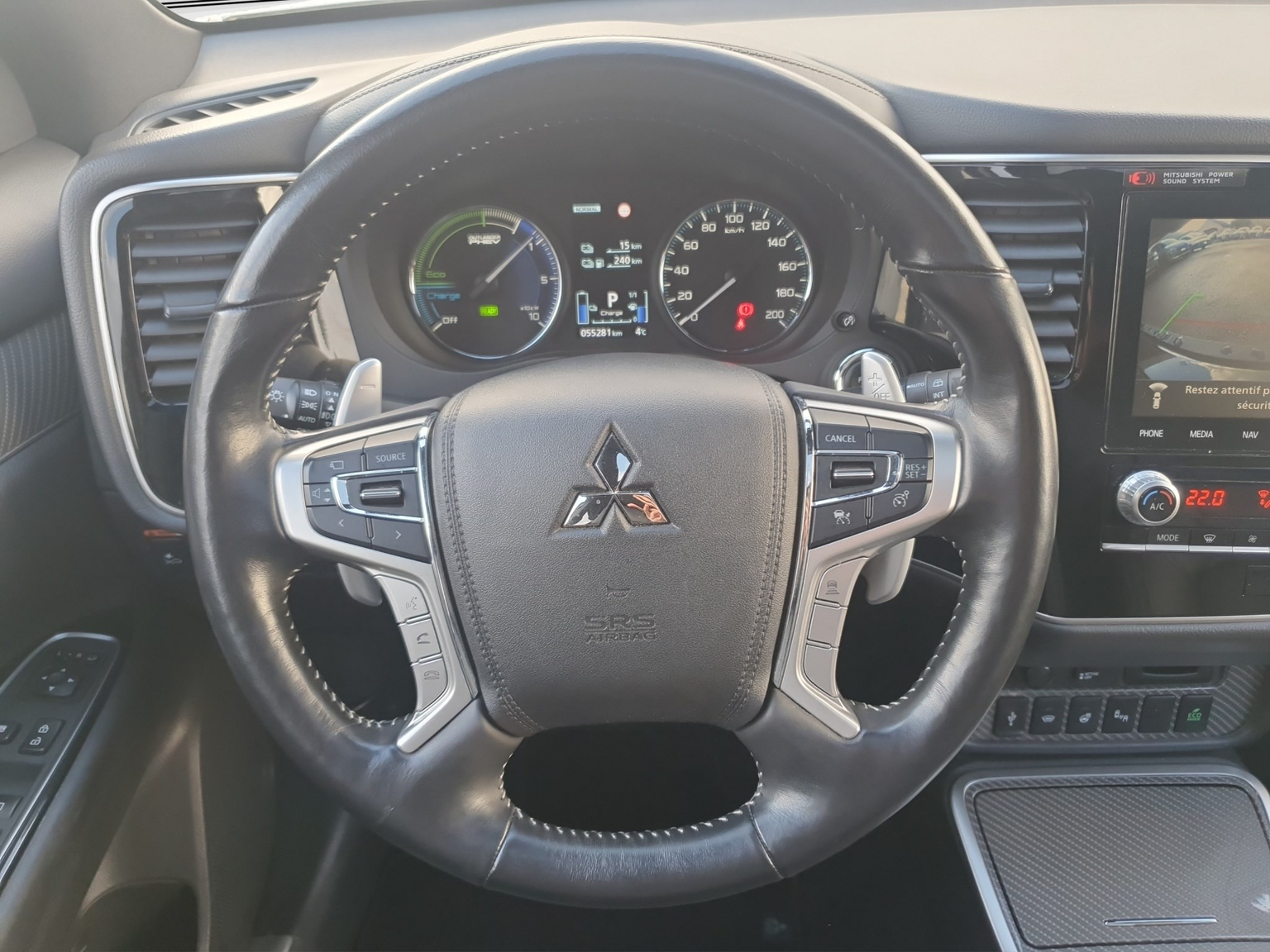 MITSUBISHI Outlander 2.4 PHEV Diamond 54 kms autonomie