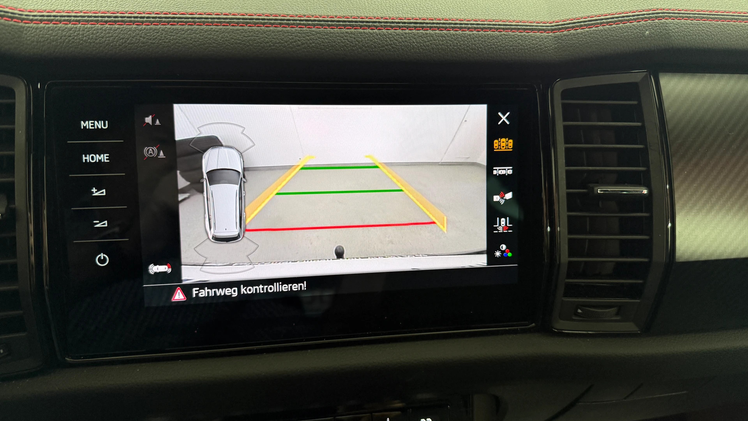 SKODA Kodiaq RS 2.0 TSI 4x4 • 245PS • AHK • LED • RFK 