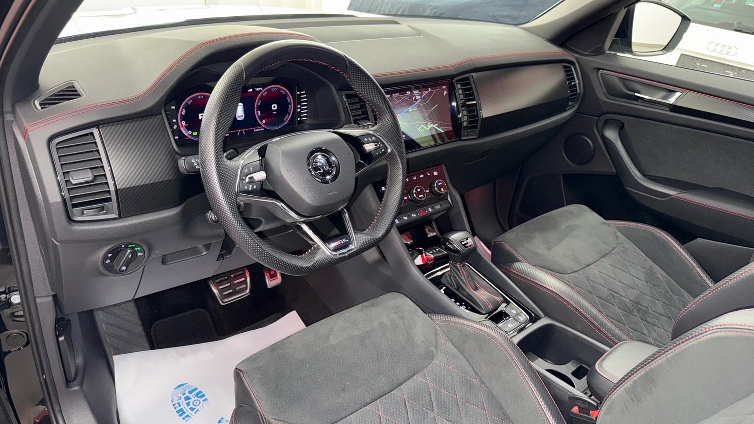 SKODA Kodiaq RS 2.0 TSI 4x4 • 245PS • AHK • LED • RFK 