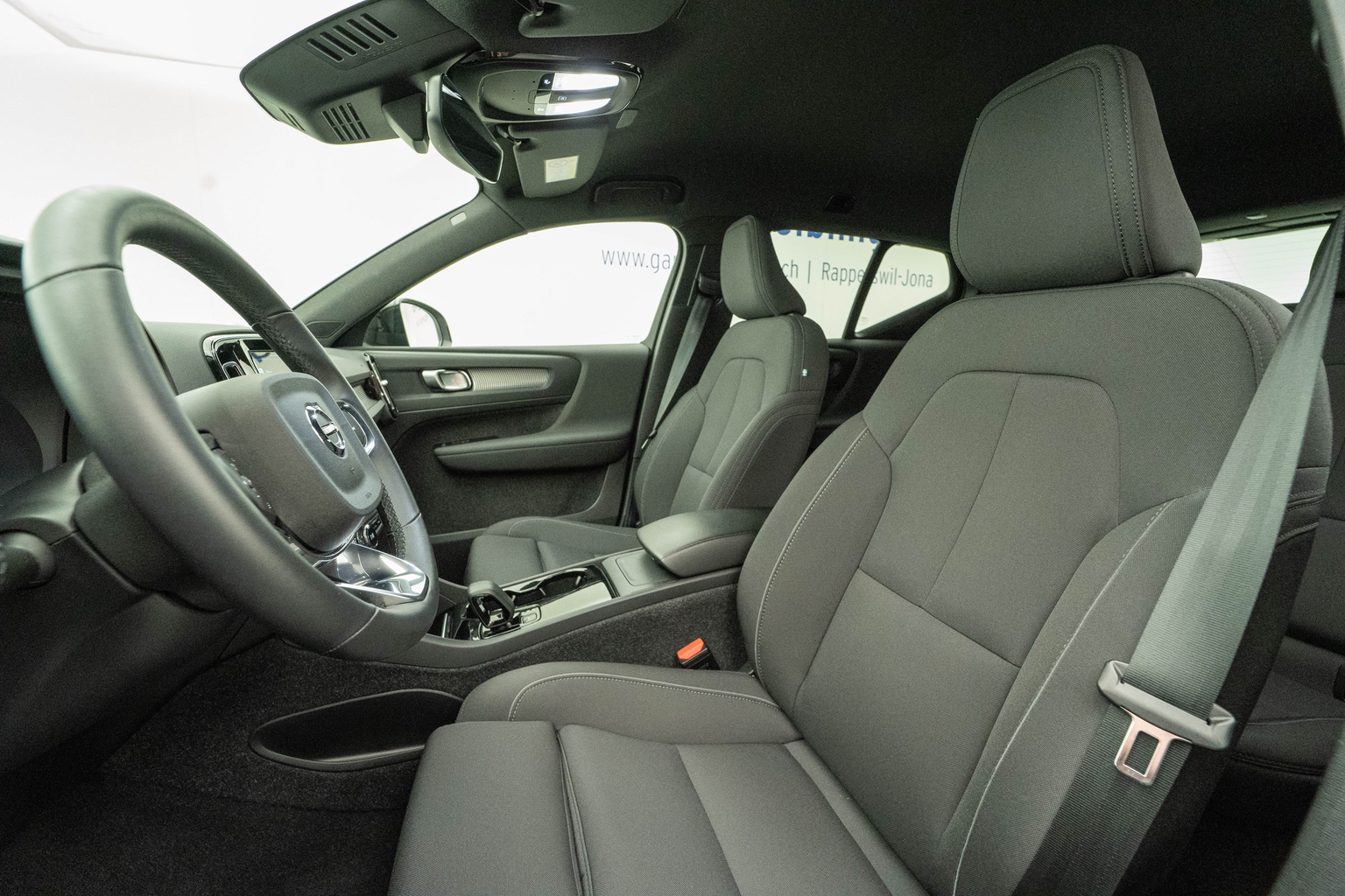 VOLVO XC40 P6 Core
