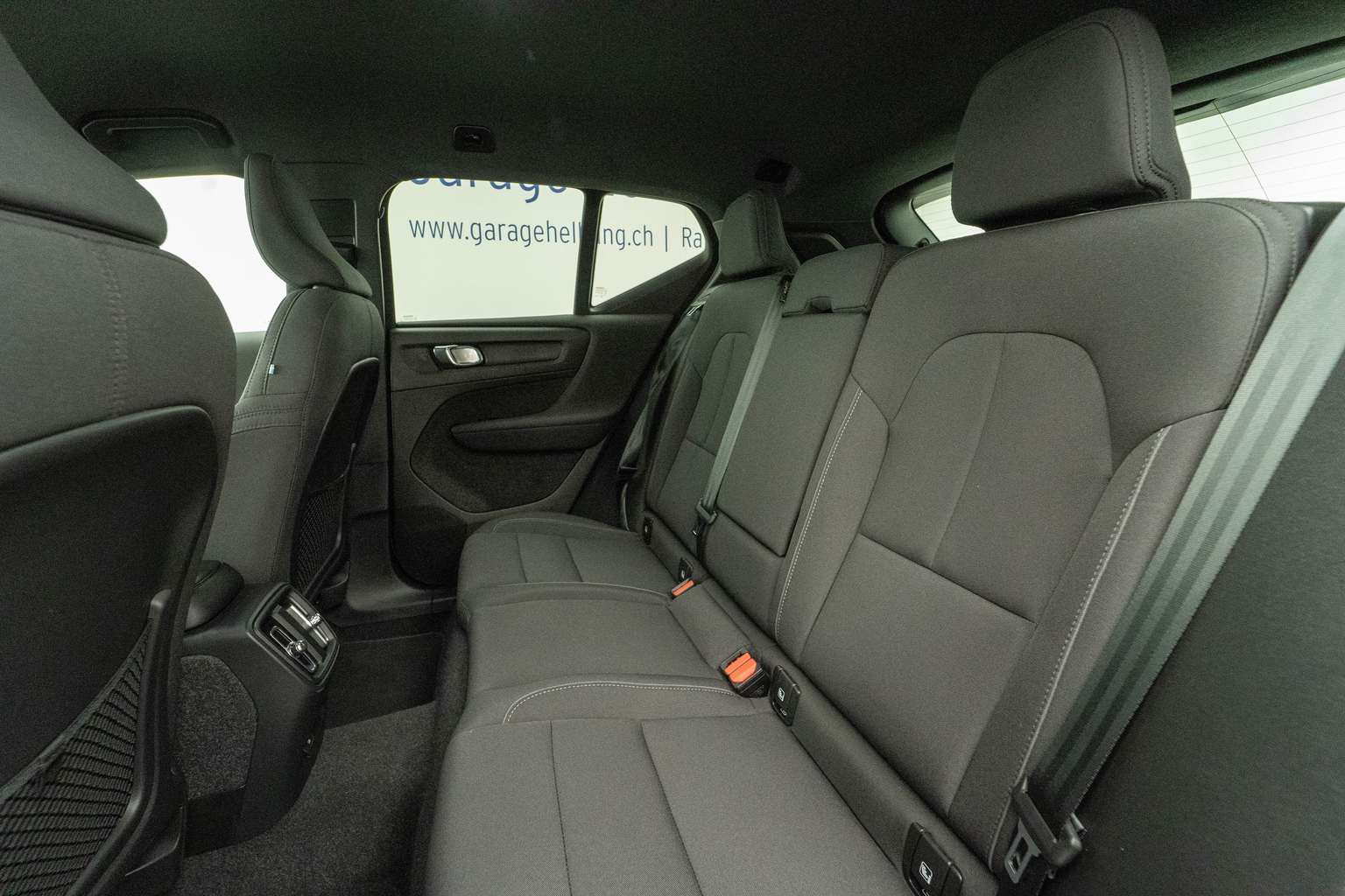 VOLVO XC40 P6 Core