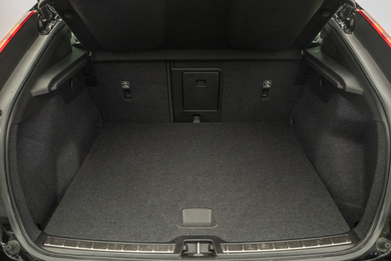 VOLVO C40 P6 Recharge Core