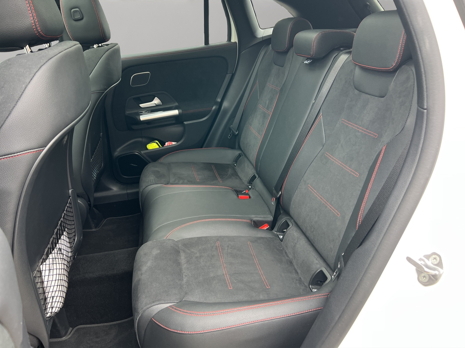 MERCEDES-BENZ GLA 220d 4Matic AMG Line 8G-DCT / Winterräder / frisch ab MFK & mit Garantie