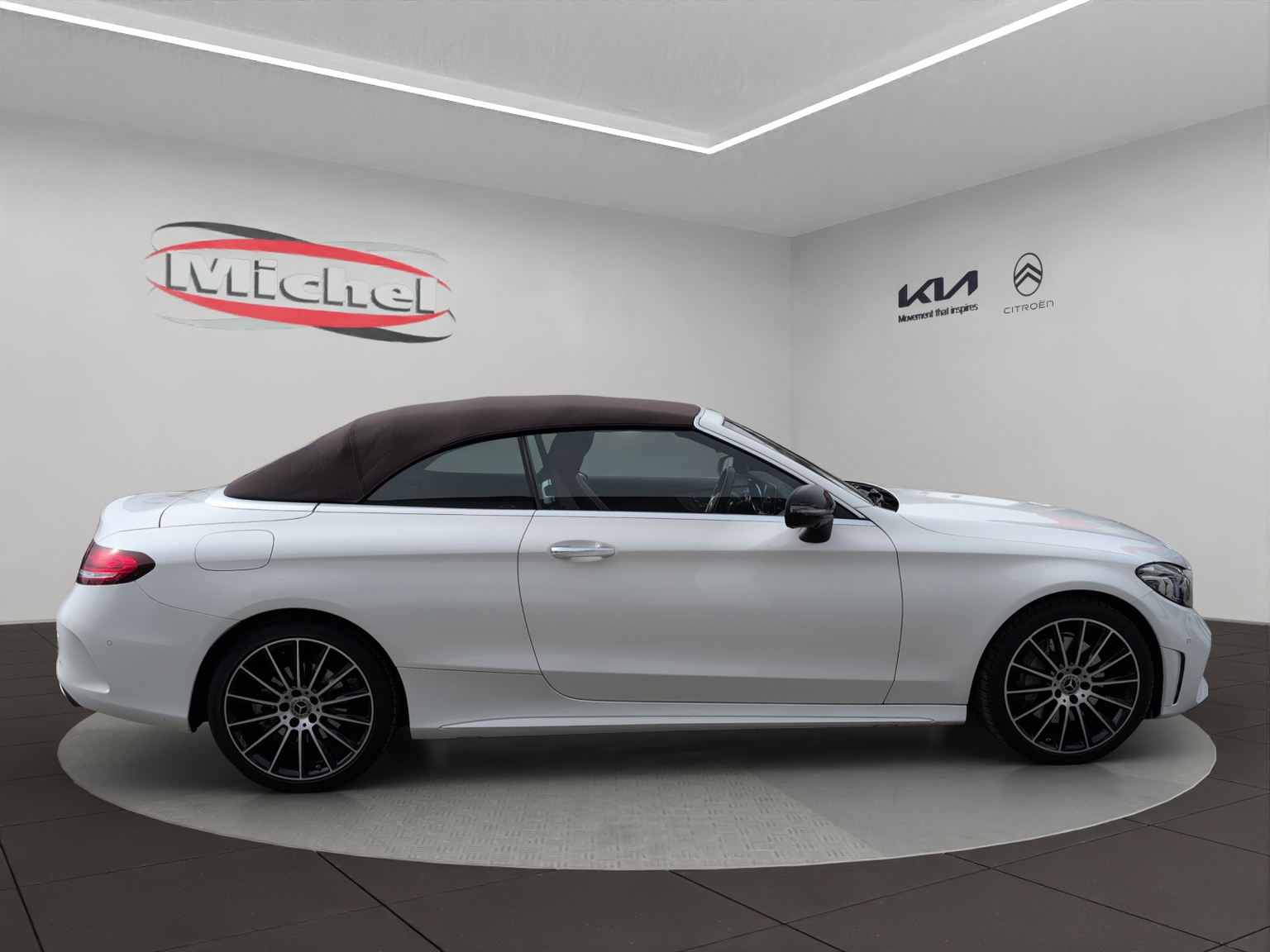 MERCEDES-BENZ C 300 AMG Line 4Matic Cabriolet 9G-Tronic / 3.99% Leasing