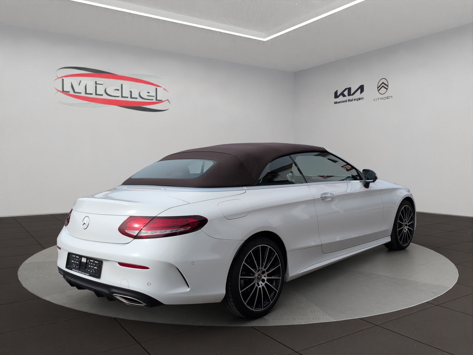 MERCEDES-BENZ C 300 AMG Line 4Matic Cabriolet 9G-Tronic / 3.99% Leasing