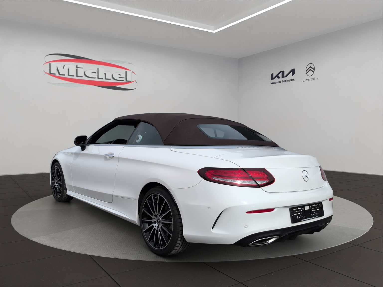 MERCEDES-BENZ C 300 AMG Line 4Matic Cabriolet 9G-Tronic / 3.99% Leasing