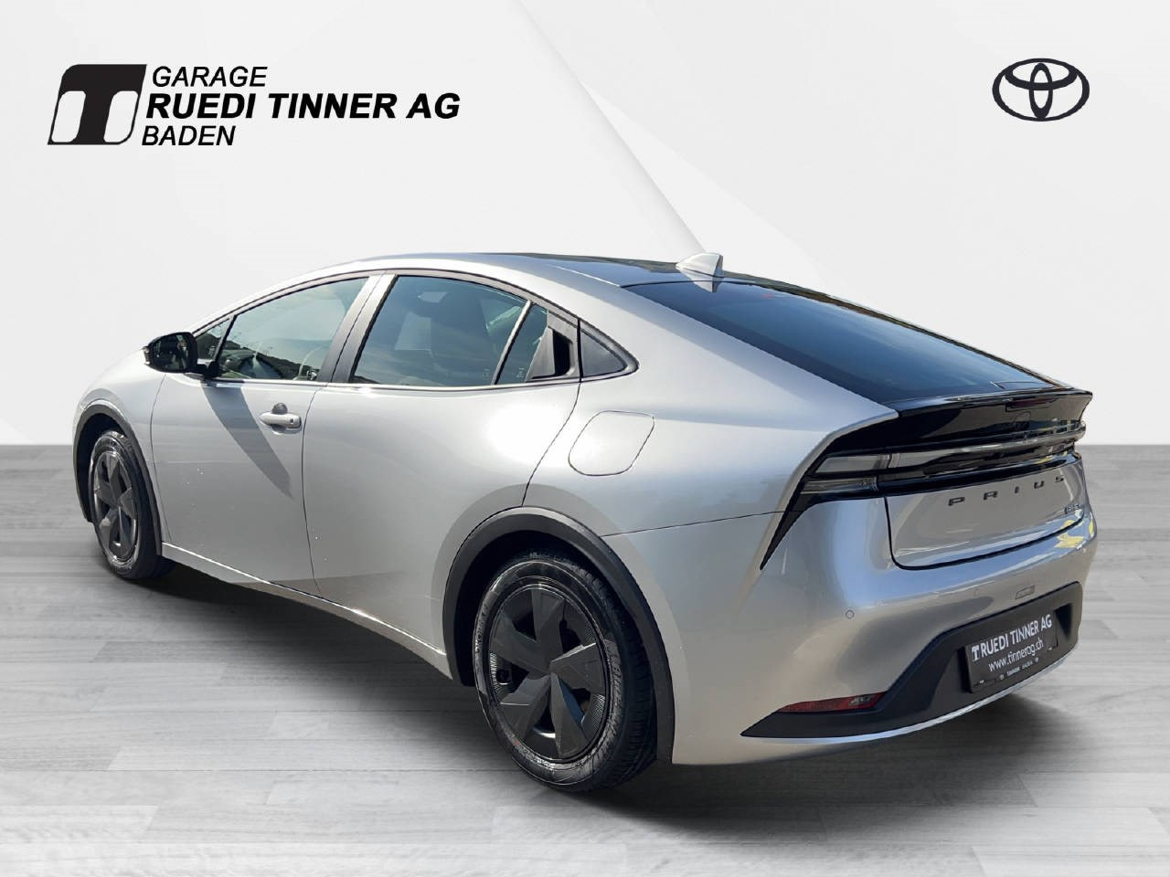 TOYOTA Prius 2.0 Plug-In-Hybrid Trend