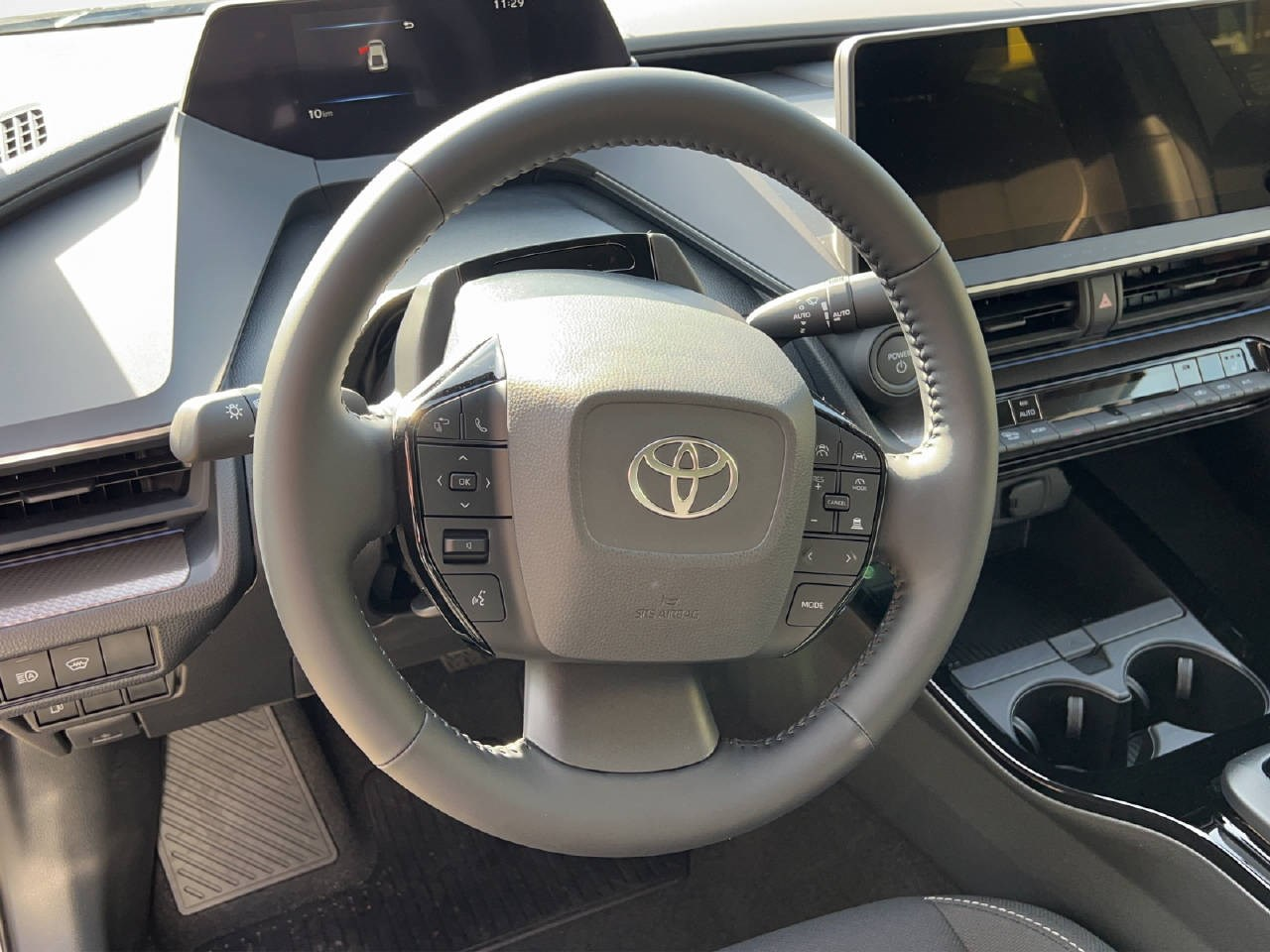 TOYOTA Prius 2.0 Plug-In-Hybrid Trend