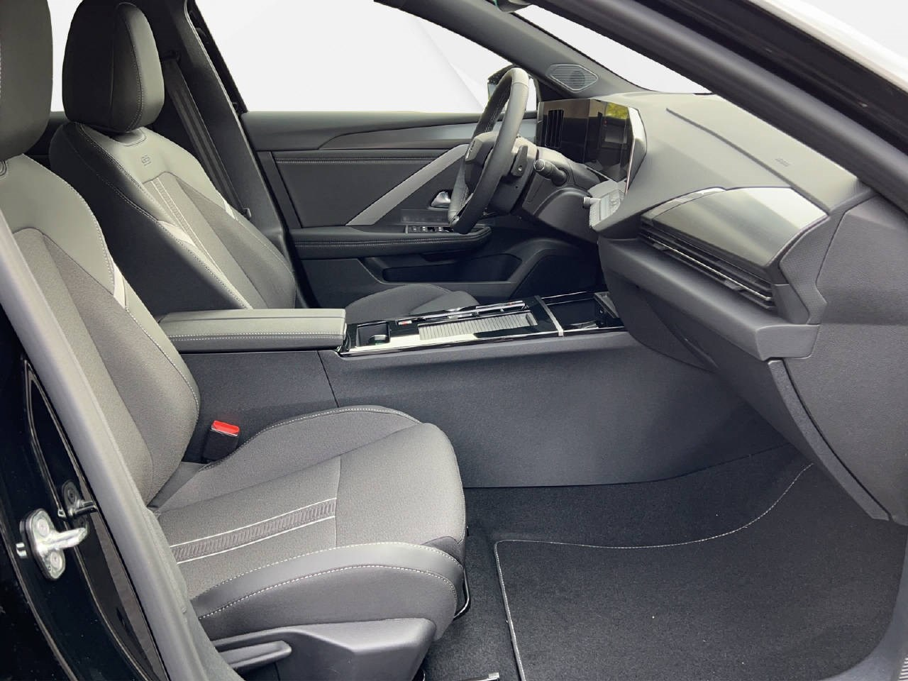 OPEL Astra Sports Tourer 1.2 T 130 Swiss Plus