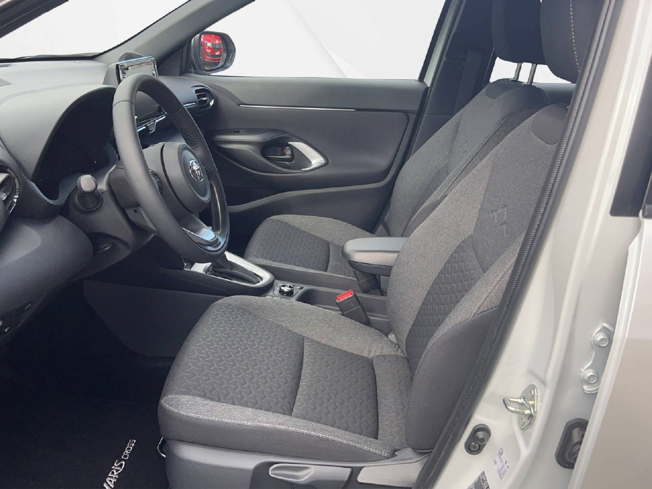 TOYOTA Yaris Cross 1.5 VVT-i HSD Trend AWD-i