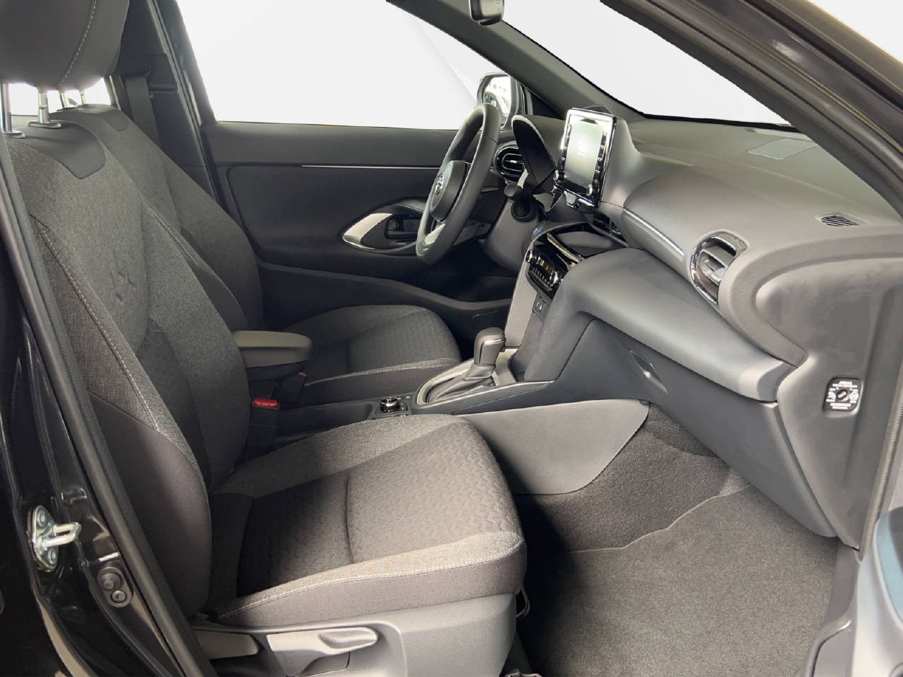 TOYOTA Yaris Cross 1.5 VVT-i HSD Trend AWD-i