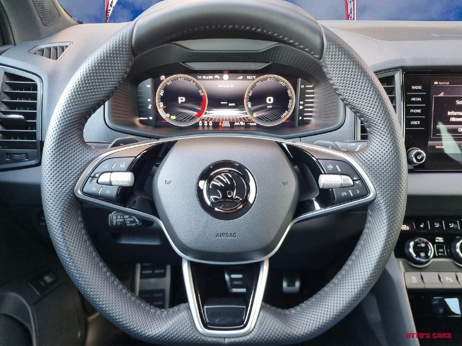 SKODA Karoq 1.5 TSI ACT SportLine DSG *Anhängevorrichtung*el.Heckklappe*Alu19"* 0